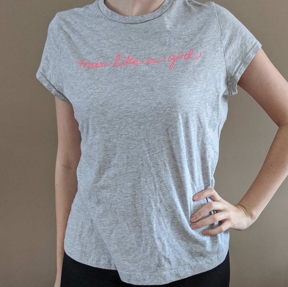 Champion train like a girl short sleeve gray top - Picture 3 of 8